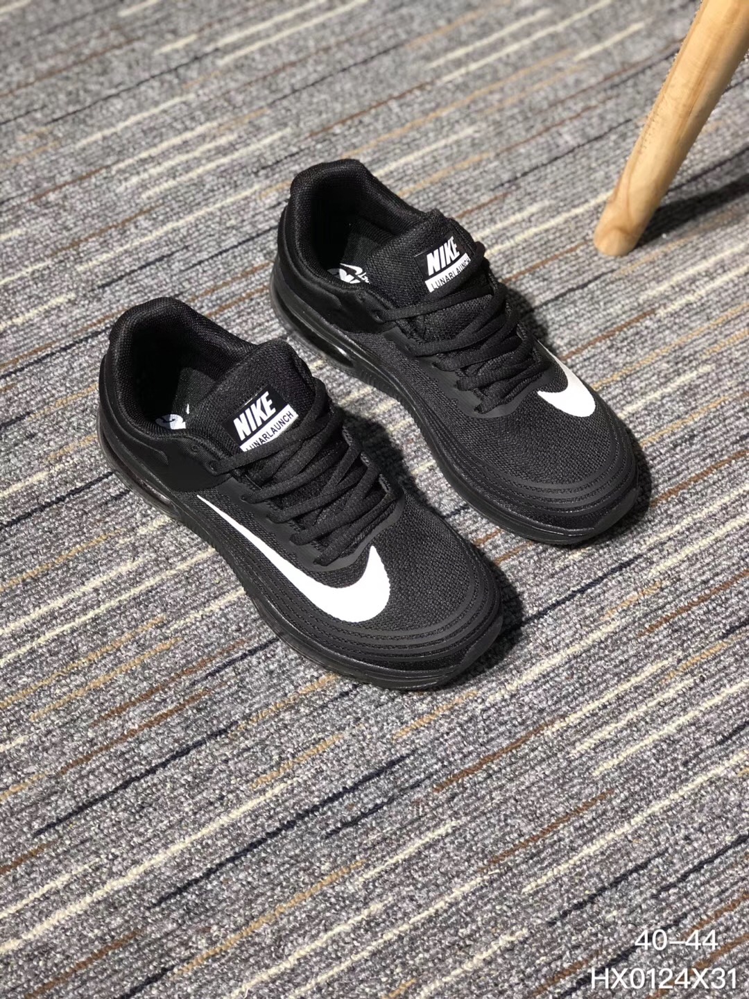 Nike Air Max 2018 Flyknit Black White Running Shoes